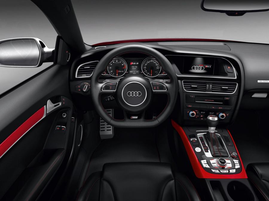 Торпедо Audi RS5 Coupe 2012 года  (WW) (фото 6 из 85)